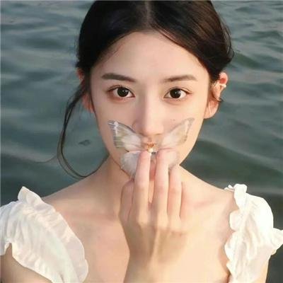 彩象岛的女孩儿